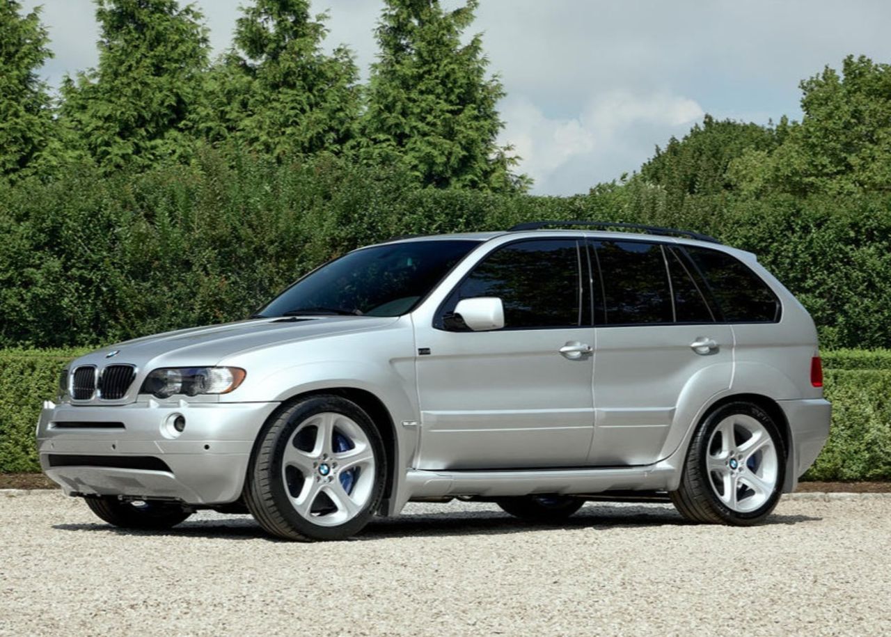 Första generationen BMW X5 med V10:a och manuell låda