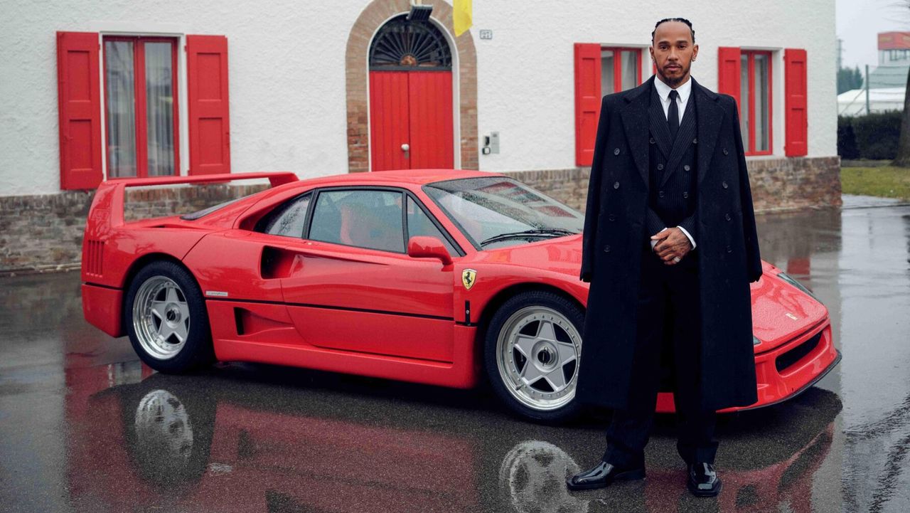 Lewis Hamilton har köpt sig en Ferrari F40