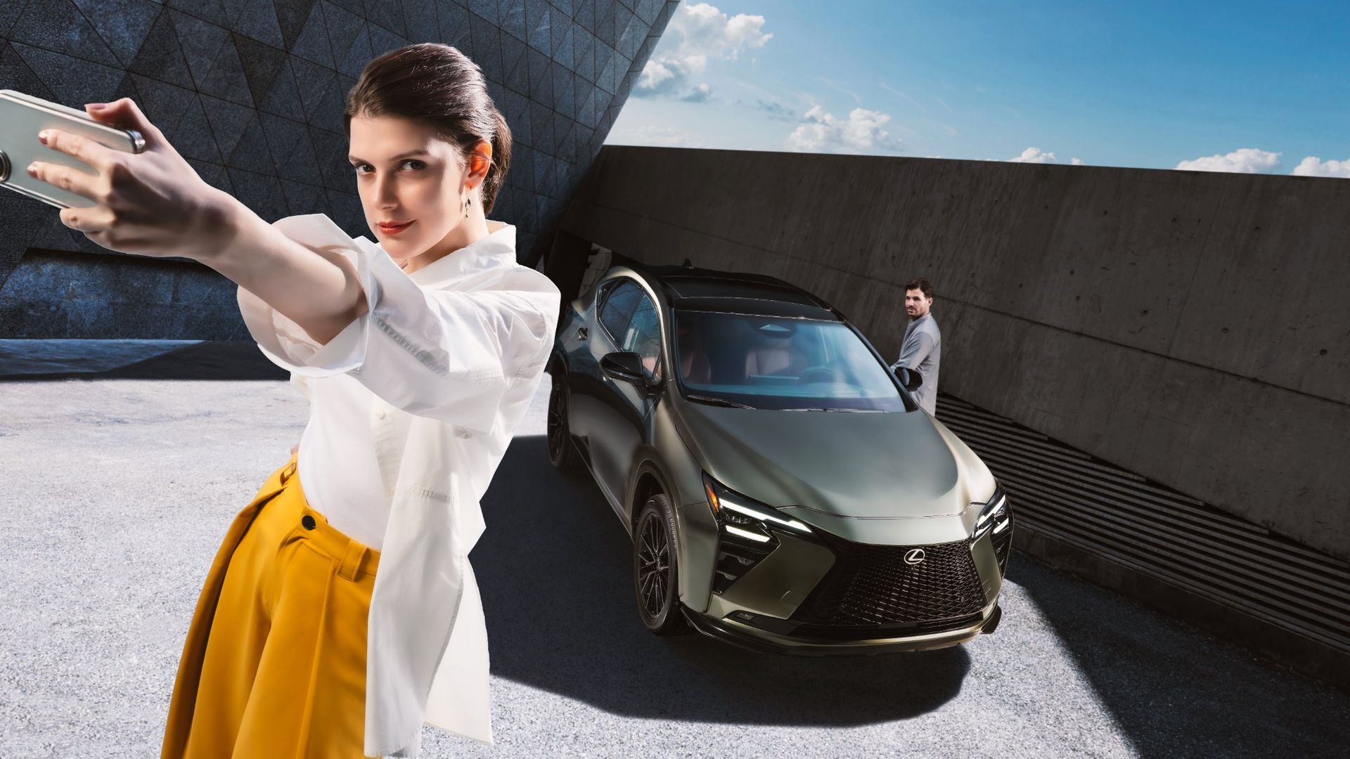 Nya NX blir Lexus första laddhybrid med snabbladdning