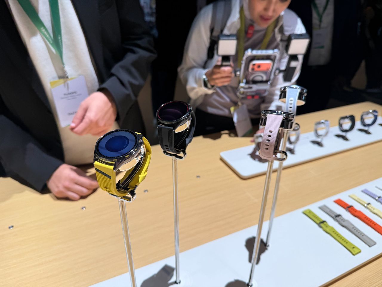 Huawei visar upp nya klockor och lurar i München