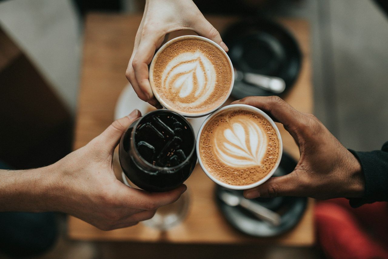 Billigare bryggkaffe och choklad i butikerna