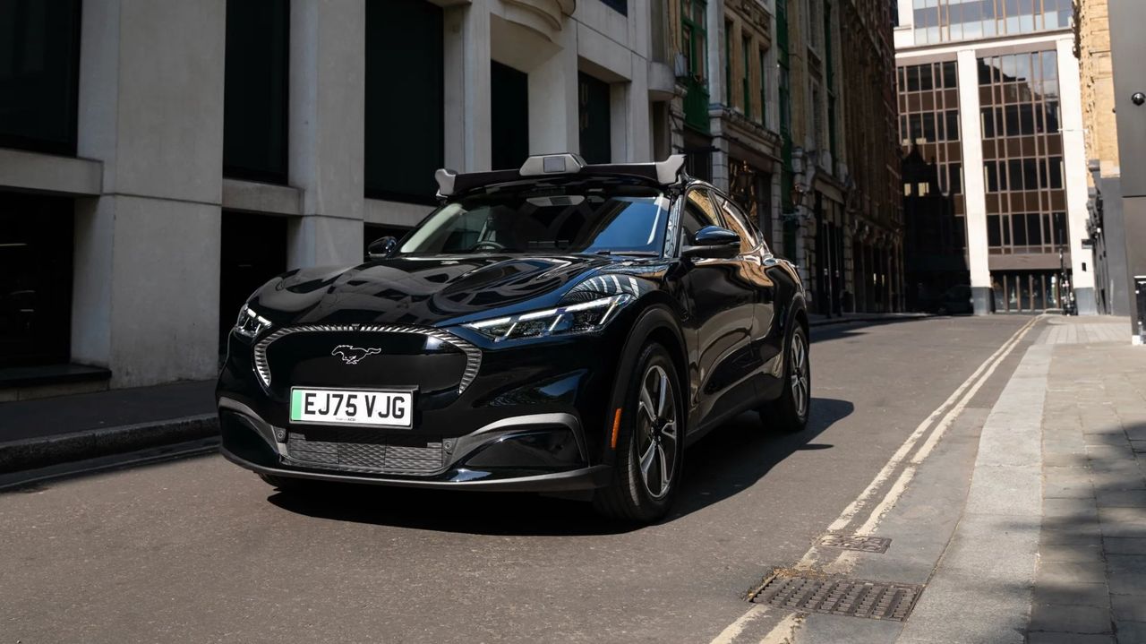 London har nu fått sin första robot-taxi