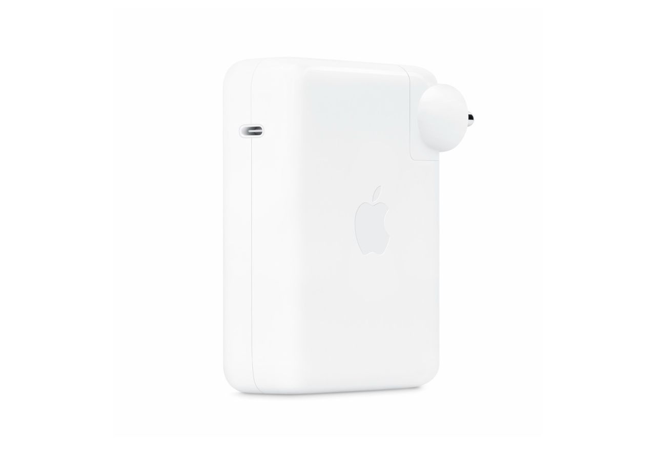Apple rullar ut uppdatering till sin 140 W-adapter