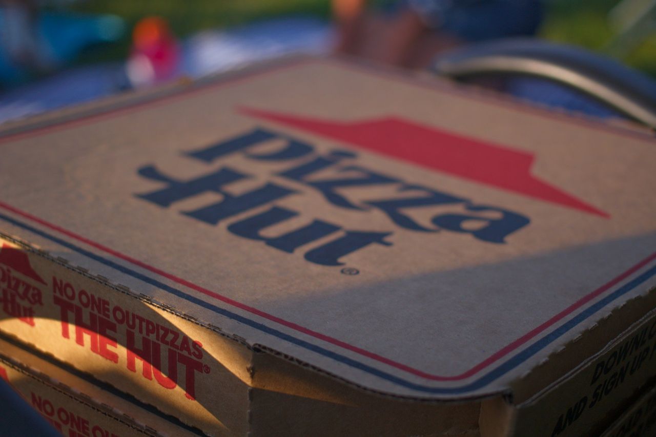 Pizza Hut i Sverige kastar in handduken