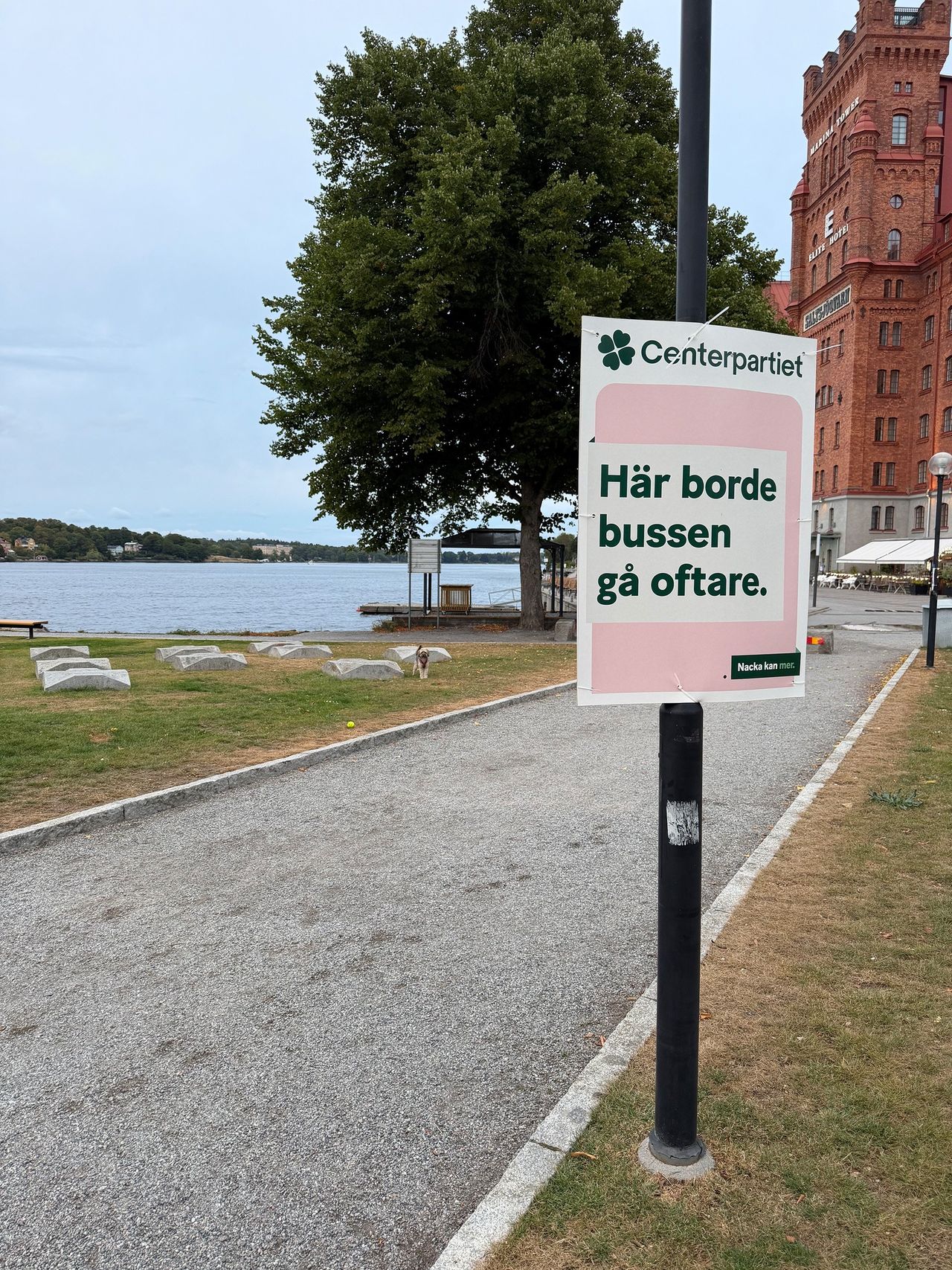 Nu är vallokalerna öppna!