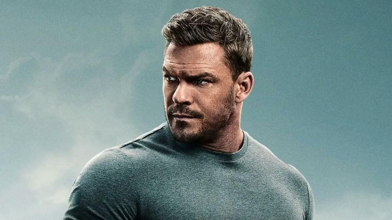 Alan Ritchson sägs ta över huvudrollen i Helldivers-filmen