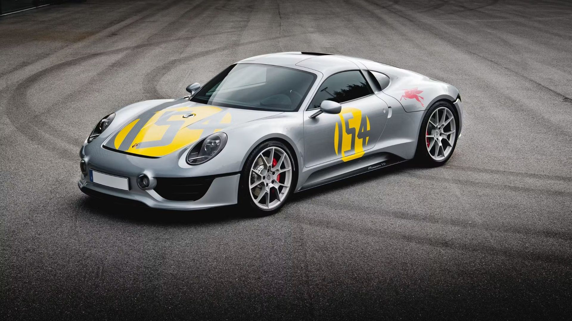 Superbil med boxer-åtta på väg från Porsche