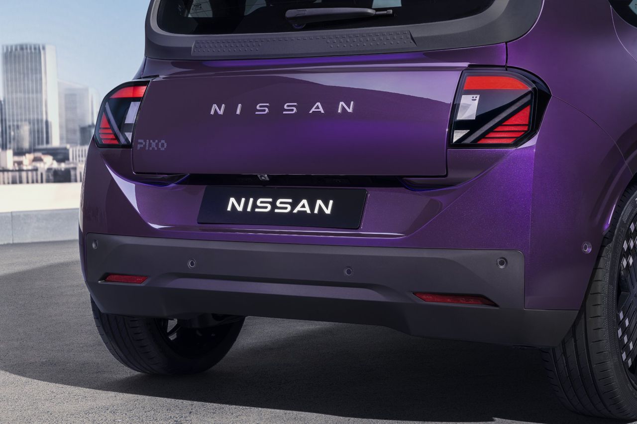 Nissan rullar ut lilla elbilen Pixo