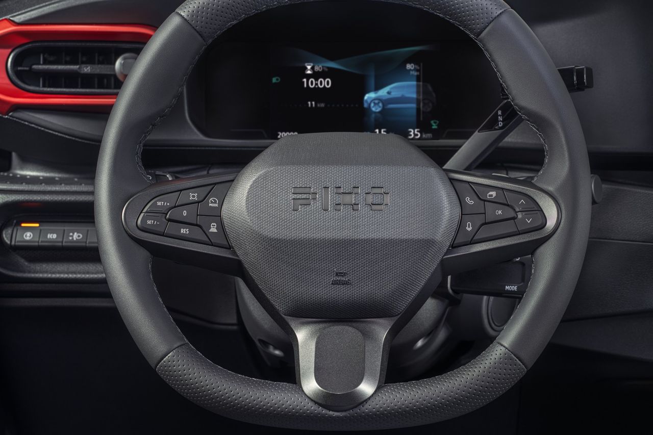 Nissan rullar ut lilla elbilen Pixo