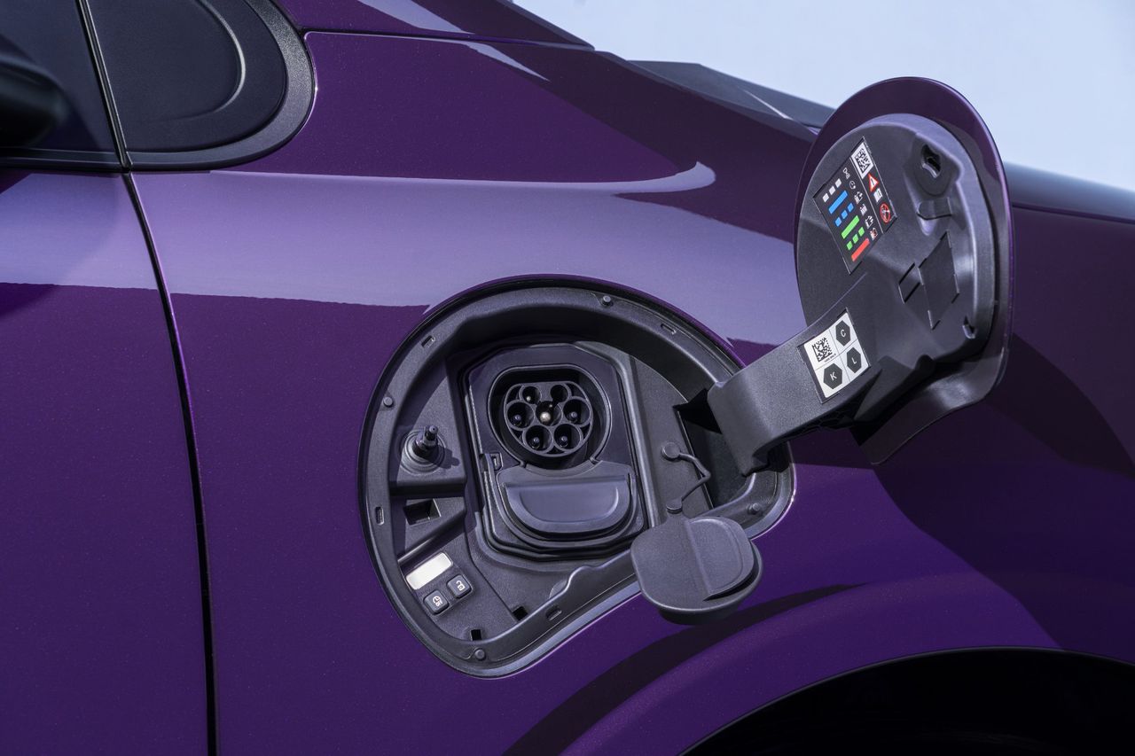 Nissan rullar ut lilla elbilen Pixo
