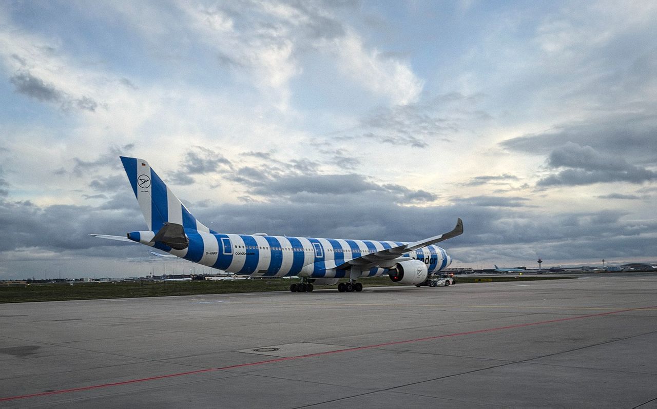 Nu börjar det randiga flygbolaget flyga till Arlanda