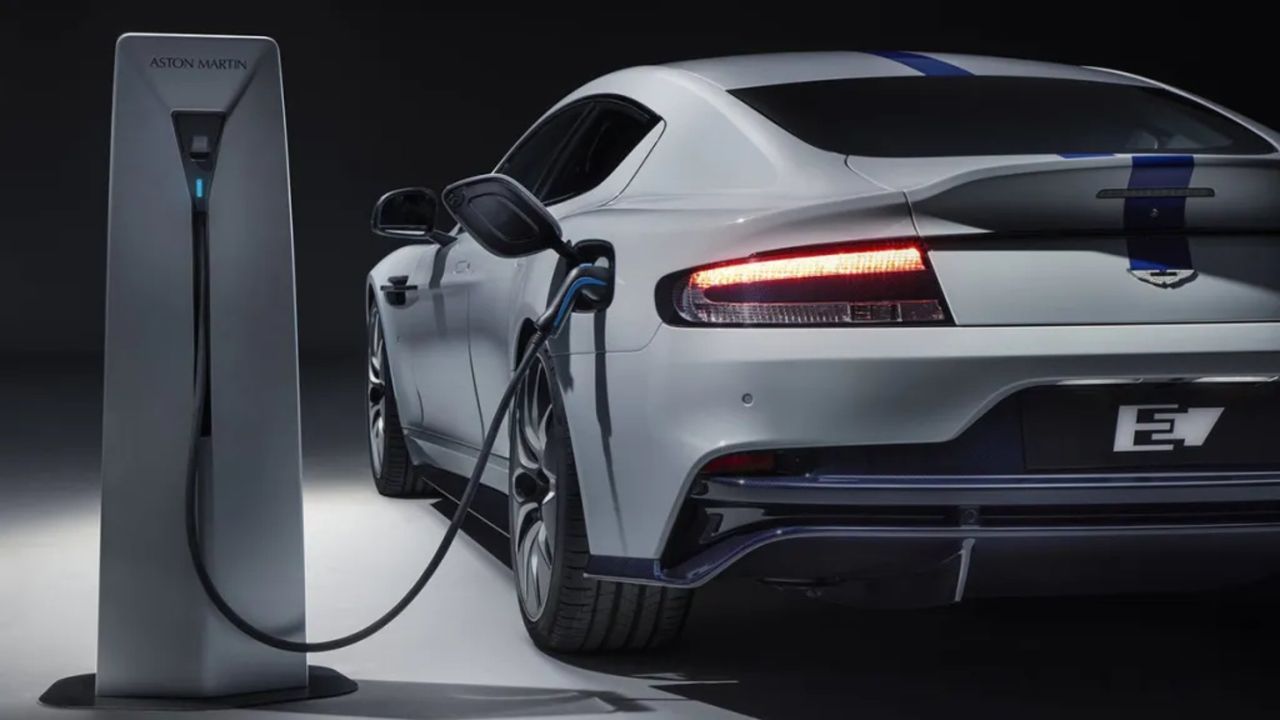 Aston Martins första elbil kommer tidigast 2033
