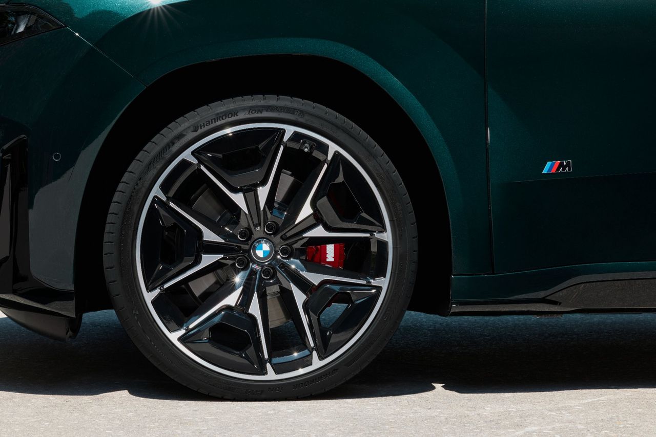 BMW iX3 med mer knuff