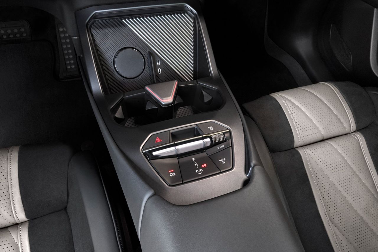 BMW iX3 med mer knuff