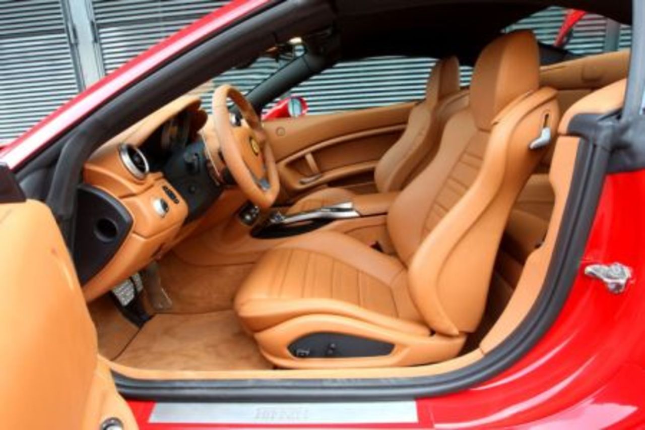 Bildfrossa: Ferrari GT California