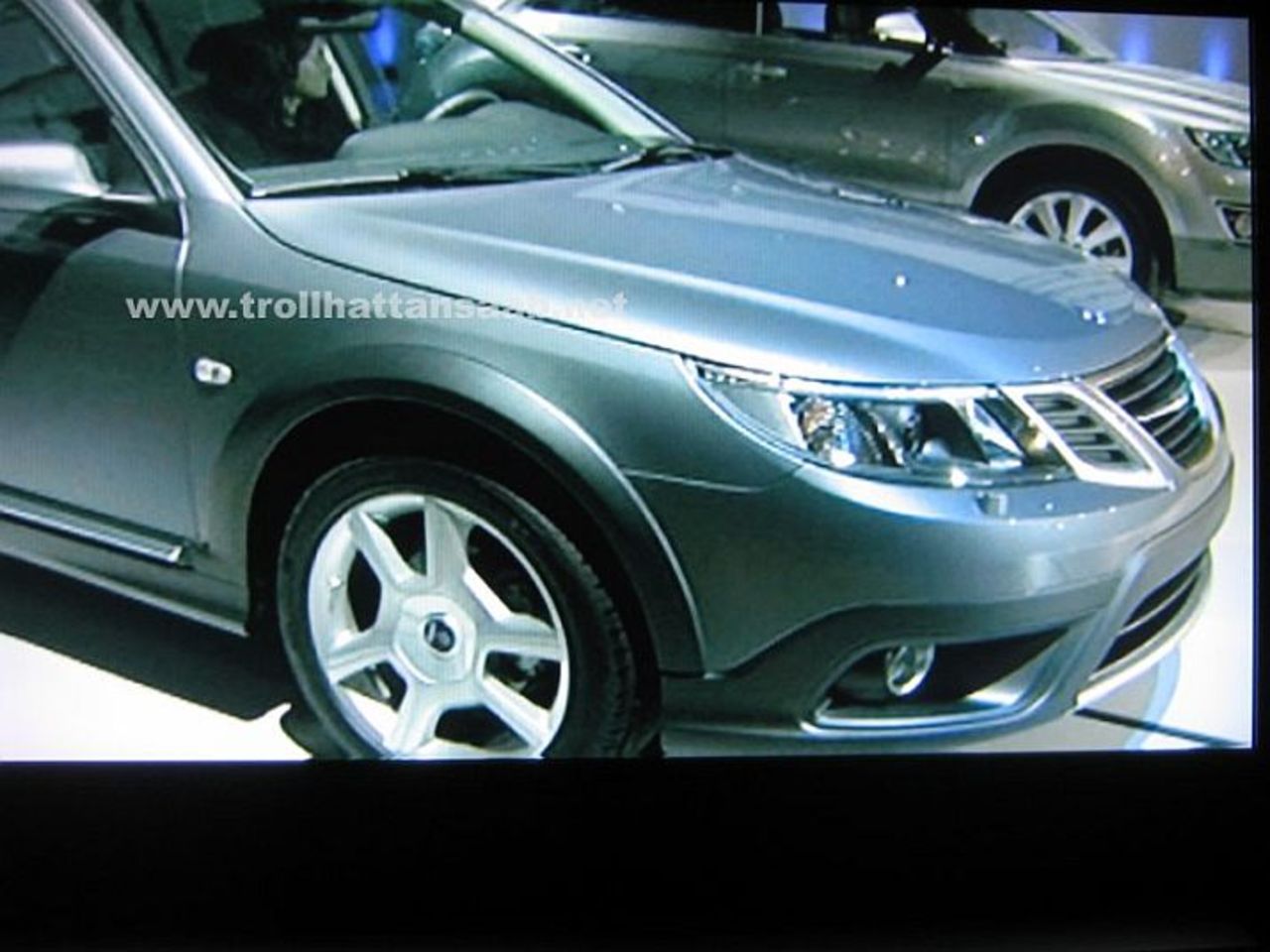 Första bilderna på Saab 9-3X och 9-4X