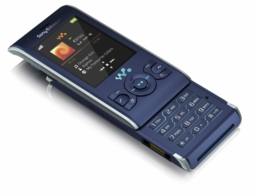 Tre nya telefoner från Sony Ericsson. W302, W595 och W902. Feber / Pryl
