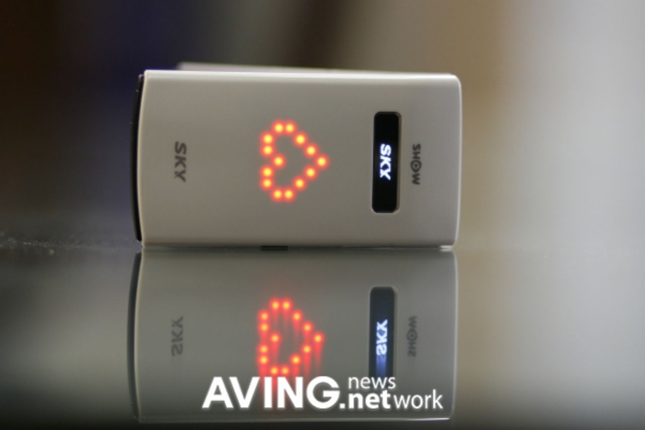 Neon Sign - visa känslor med mobilen