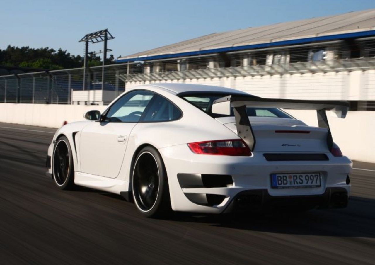 Räcker inte Porsche 997 GT2?