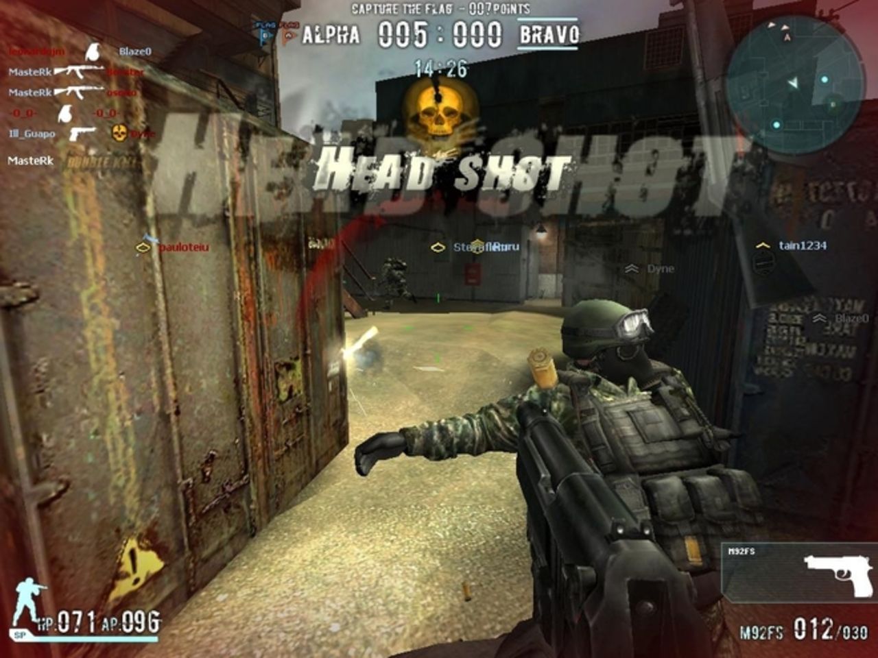 Spela Combat Arms