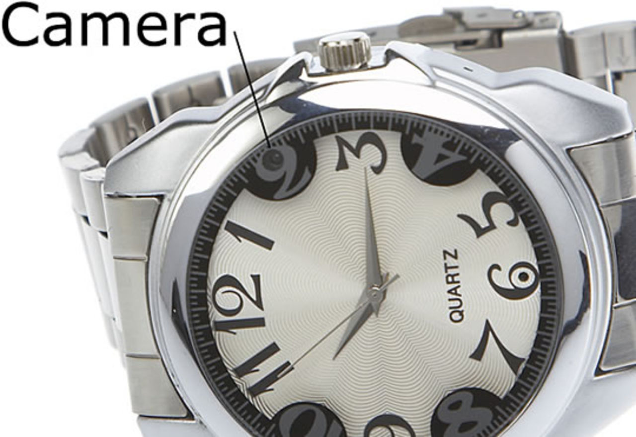 Spion-klocka med inbyggd kamera