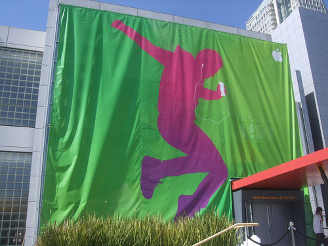 Apple pimpar Yerba Buena Center inför morgondagen