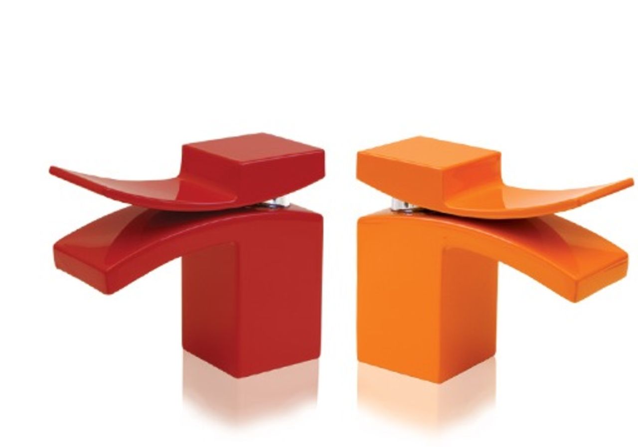 Färgglad vattenkran