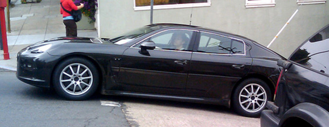 Panamera nästan avklädd