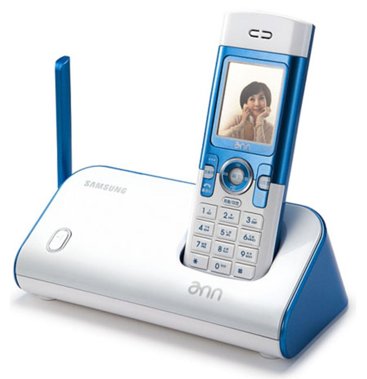 Telefon och fjärrkontroll i ett från Samsung