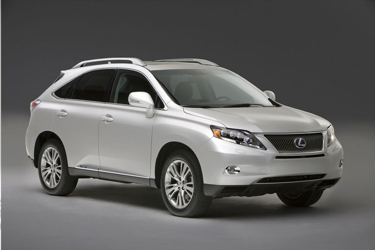 Lexus visar nya RX350 och RX450h