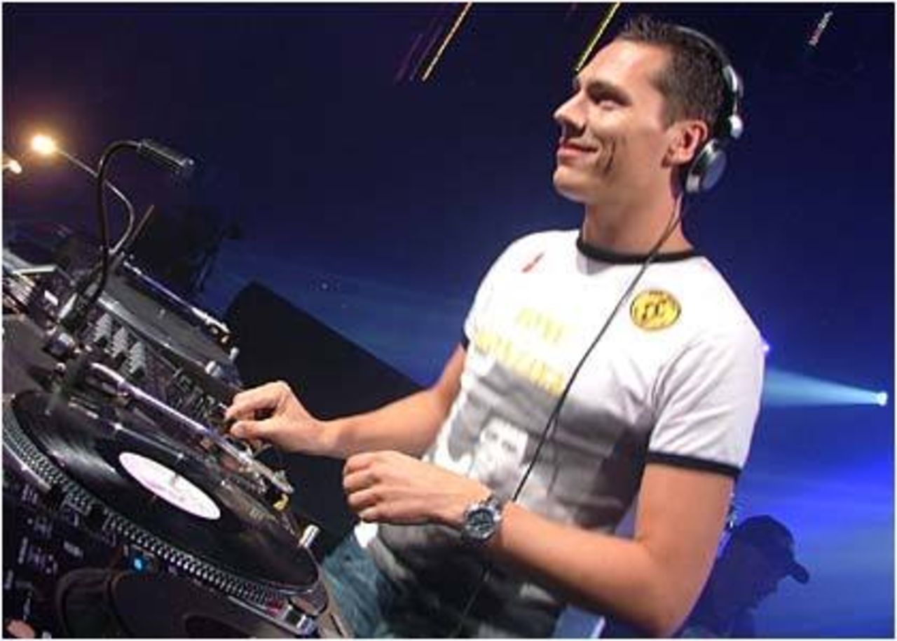 DJ Tiësto inblandad i DJ Hero?