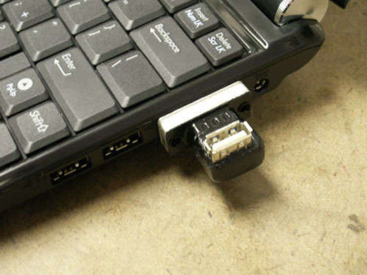 VGA-porten görs om till USB