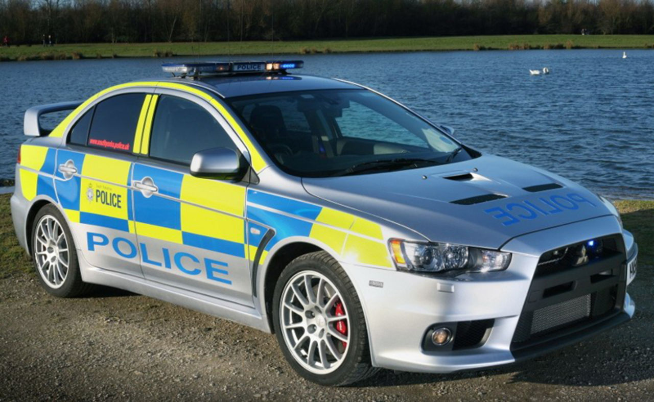 Mitsubishi Lancer Evo till brittiska polisen