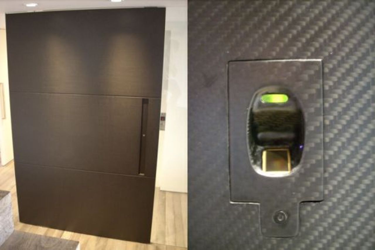 En dyr kolfiber-dörr