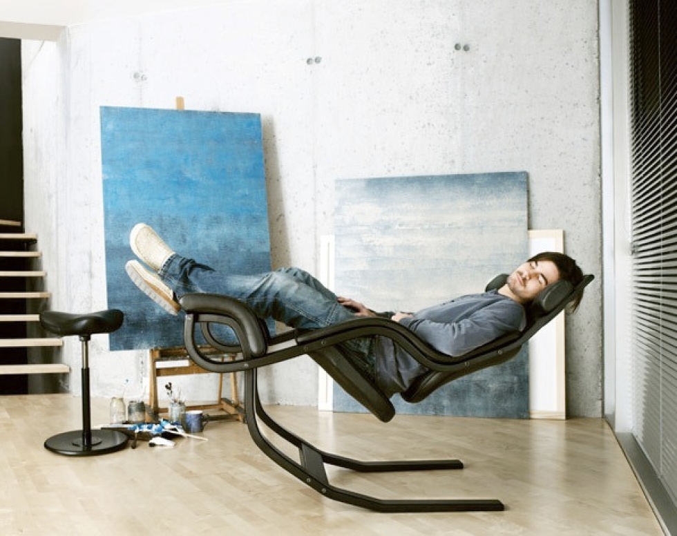 Sitt och få känslan av att sväva