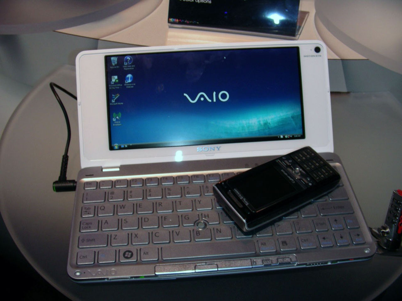 Vi har känt lite på Sony Vaio P