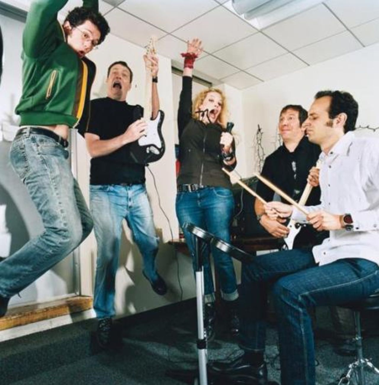 MTV vill se 5000 låtar till Rock Band