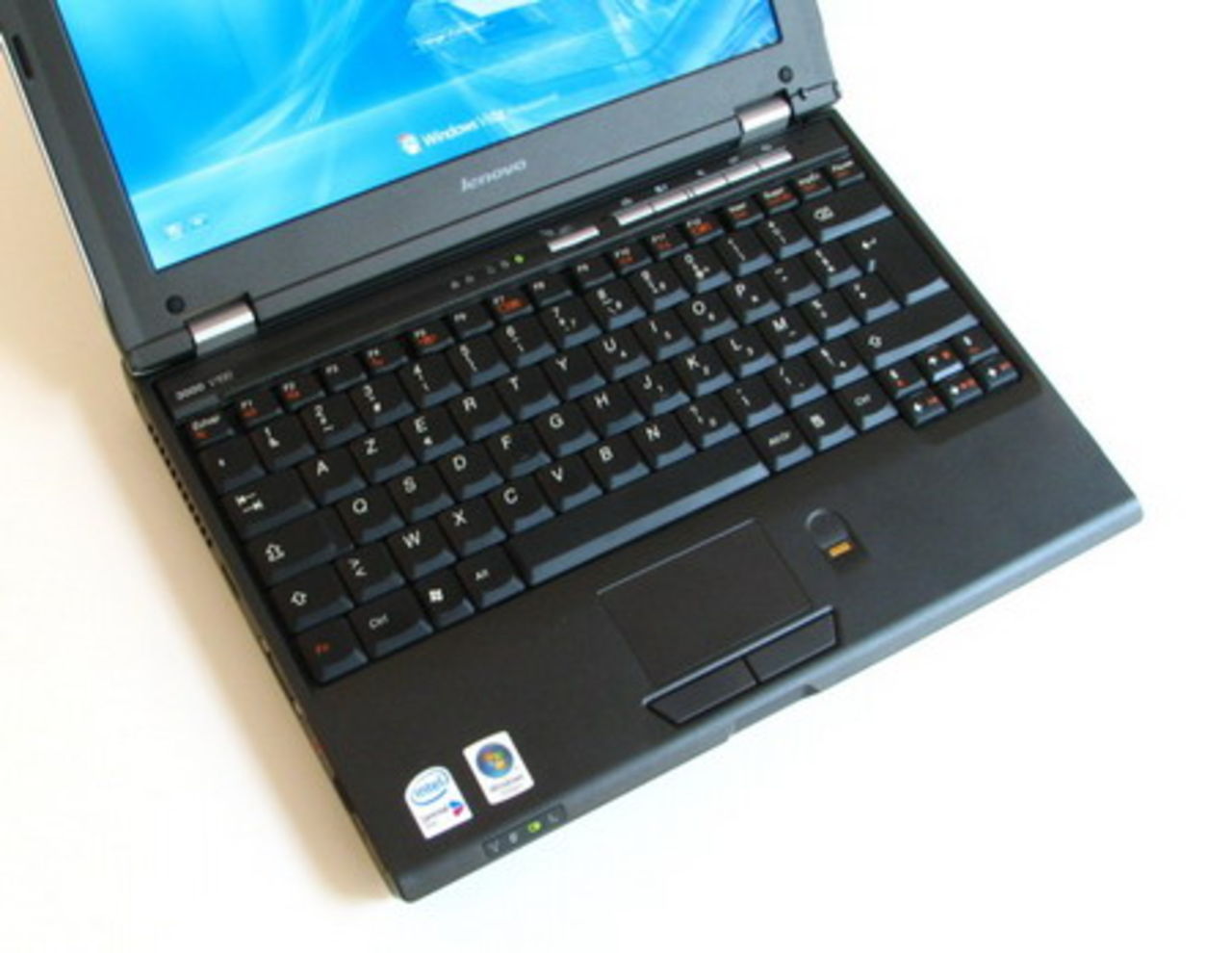 Katastrofalt fjärde kvartal för Lenovo