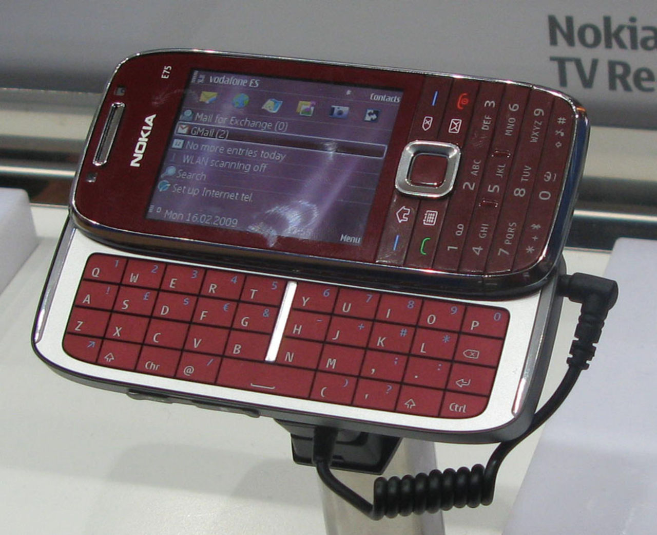 MWC 2009: Nokia E75
