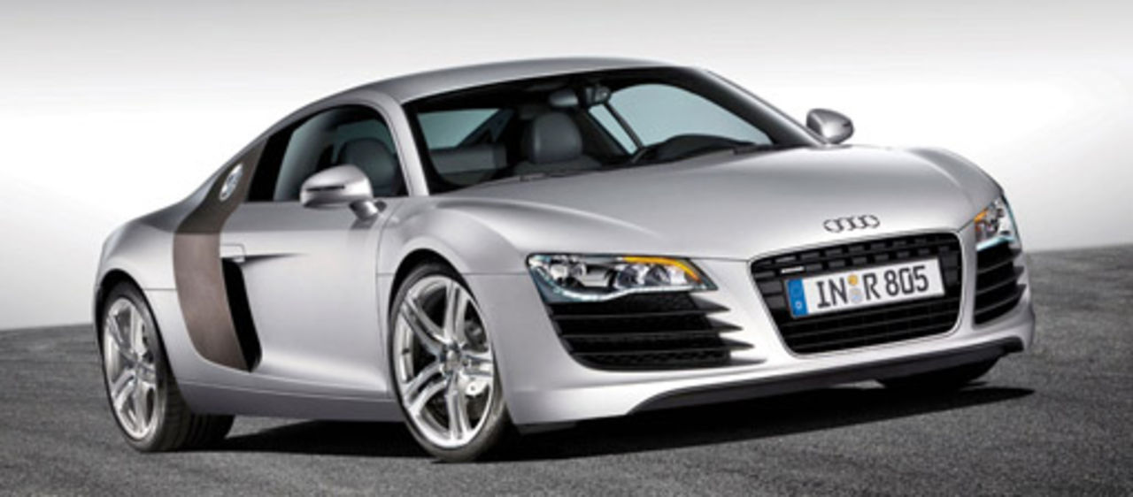 Audi R8 i spyderversion och med ytterligare två motoralternativ