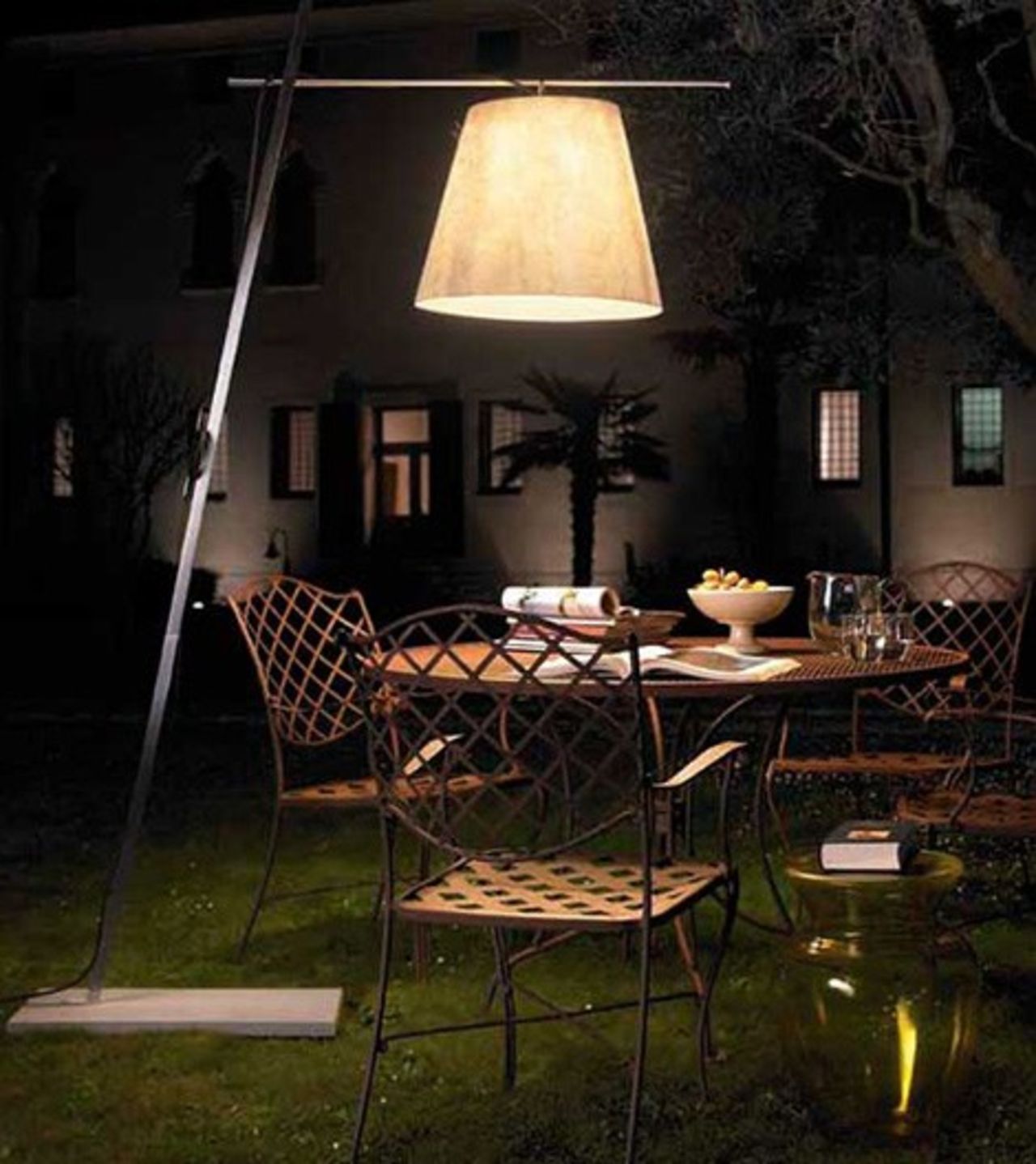 Miami Outdoor Lamp